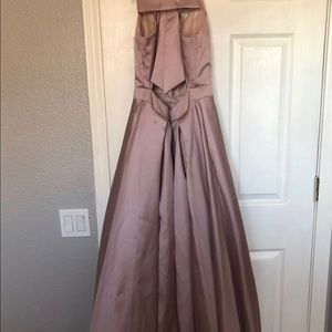 Ball gown dress